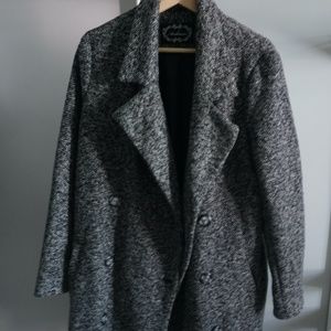 Outerwear grey coat (Great for winter!)